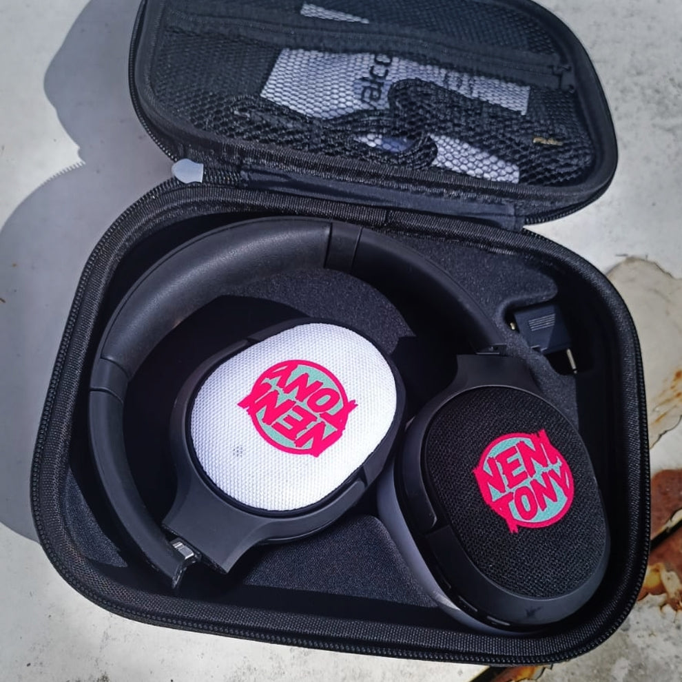 Rajoitettu erä custom vastamelukuulokkeita!